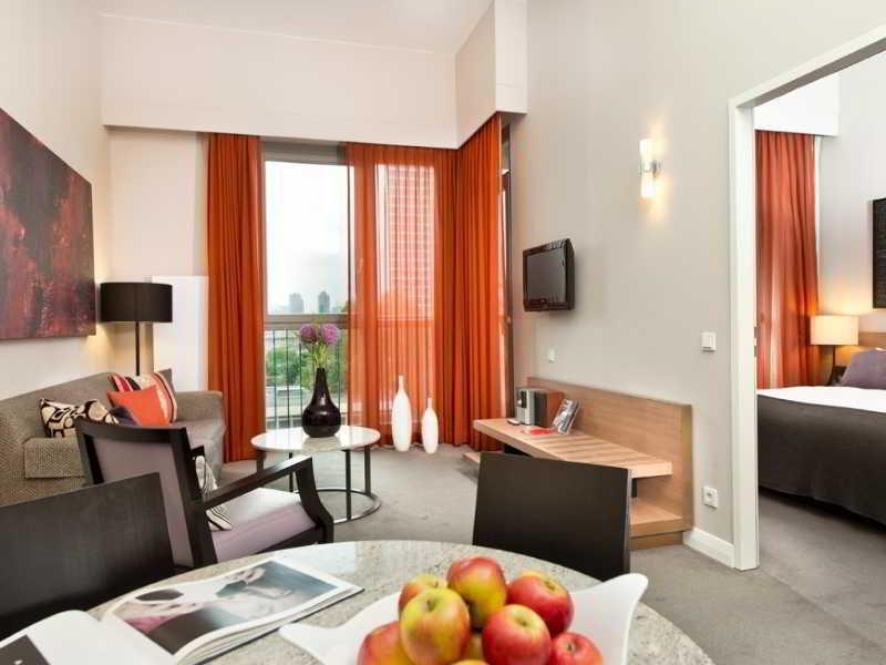 Adina Checkpoint Charlie Aparthotel Berlin