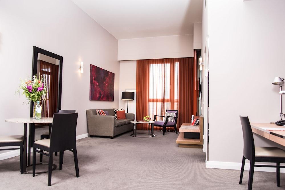 Adina Checkpoint Charlie 4* Berlin